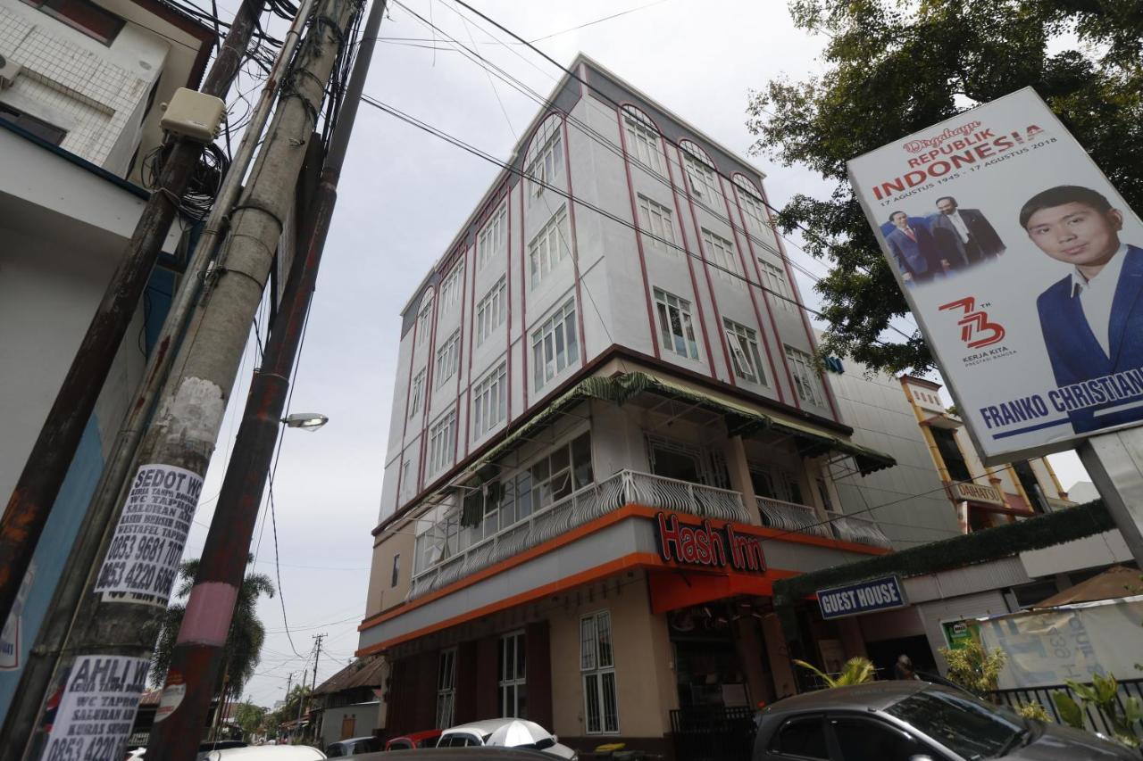 Hotel Reddoorz @ Ranotana Manado Esterno foto